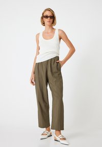 Koton WIDE - Pantalon classique - khaki