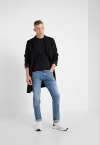 DRYKORN ANTON - T-shirt básica - black