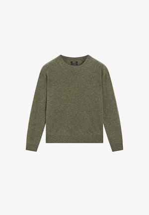 Olivově zelený svetr s kulatým výstřihem, dlouhými rukávy a žebrovaným lemem. Vyroben z měkké vlněné směsi s texturovaným povrchem.