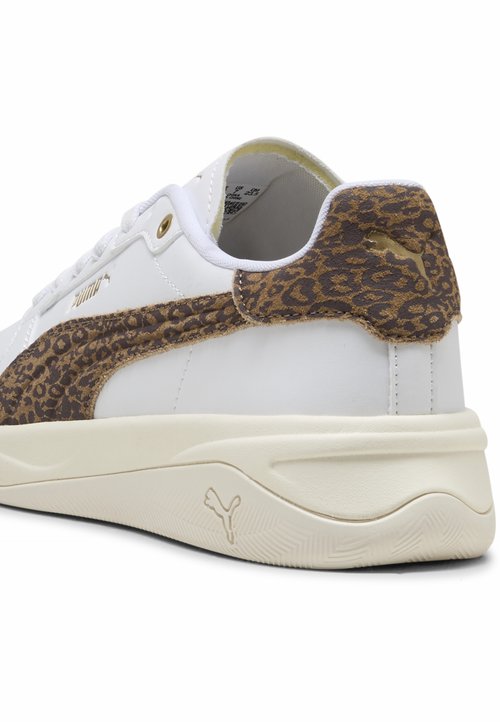 PUMA COURT BAE FELINE SNEAKERS - Skate shoes - gold-coloured — photo 4