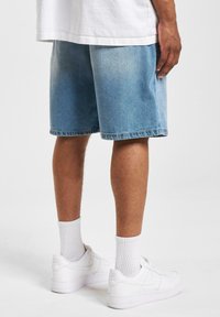 DEF DROP - Kratke hlače od trapera - mid blue