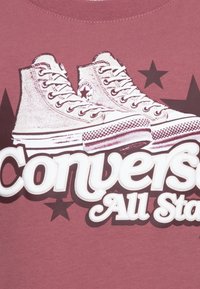 Converse RETRO SNEAKER  - Apdrukāts T-krekls - royal flushed