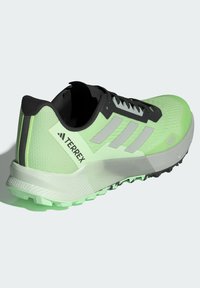 adidas Terrex AGRAVIC FLOW 2.0  - Trail hardloopschoenen - semi green spark   wondersilver   core black