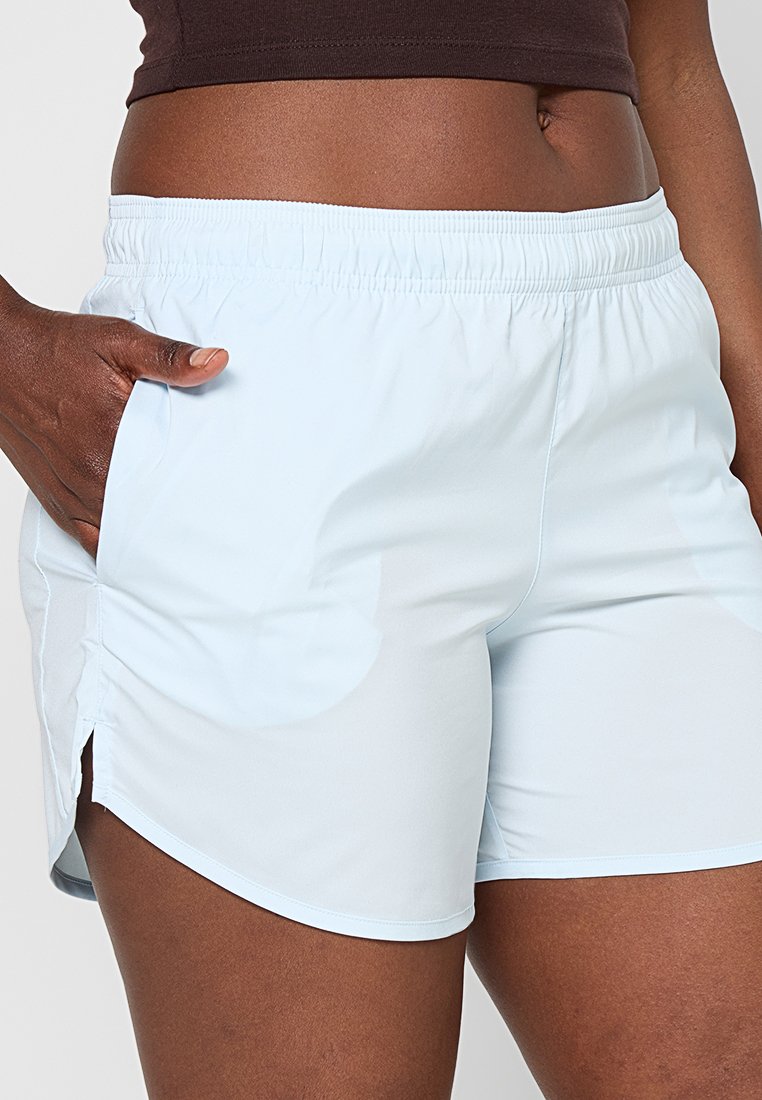 SPORT ESSENTIAL