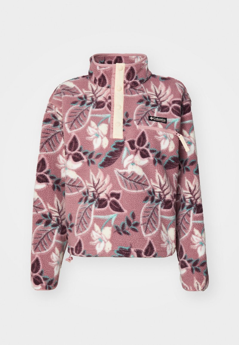 Pull en polaire rose avec motif floral, doté d'un demi-col à boutons et d'une poche zippée, fabriqué en tissu doux et texturé.