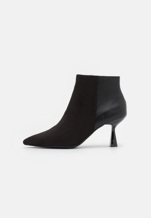 Ankle boot