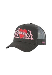 Gorra trucker de malla negra con el texto "Von Dutch" en rosa, un corazón de rhinestone rojo y una pancarta de "LOVE" en el panel frontal.