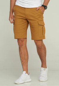 Jack & Jones JOE CARGO SHORTS - Shorts - bistre