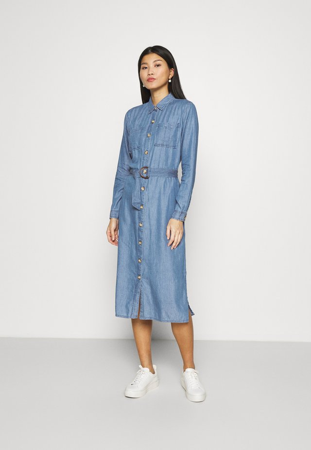 VESTIDO MIDI - Robe en jean - medium blue