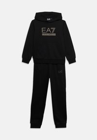 Επιλέχθηκε, black