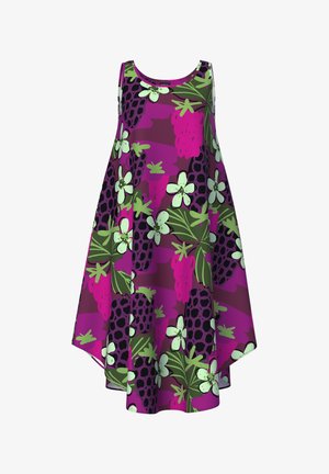 Paarse mouwloze jurk met een patroon van bloemen en fruit met groene bladeren, zwarte druiven en witte bloemen, gemaakt van lichtgewicht stof.