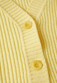Mango Chaqueta de punto - light yellow