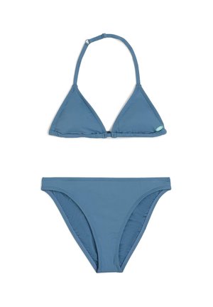 Niebieski zestaw bikini z trójkątnym topem z regulowanymi ramiączkami i zapięciem, do kompletu dół o niskim stanie. Gładka tekstura.