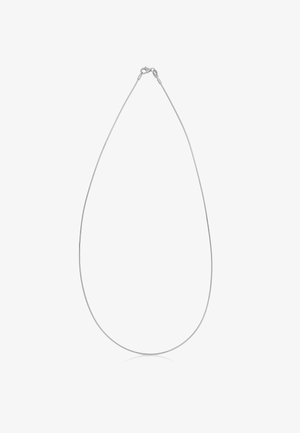 Collana in argento sterling con un design liscio e flessibile; presenta una chiusura ad gancio e una forma a goccia, riflettendo la luce con una finitura lucida.