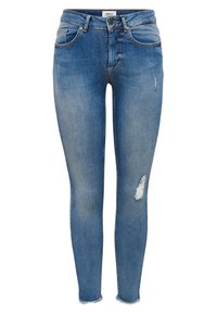 Jeans ajustados de denim azul claro, con un lavado desvaído, parches desgastados en las rodillas y dobladillos deshilachados. Diseño de cinco bolsillos con pasadores para cinturón.