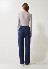 Anna Field by Zalando SOFT JOGGER - Tracksuit bottoms - dark blue