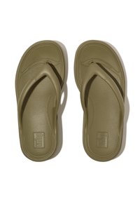 Olijfgroene slippers van rubber met een gestructureerde voetbed en tussenruimte. Heeft een logo en een minimalistisch ontwerp.