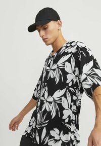Jack & Jones RELAXED FIT - Hemd - black