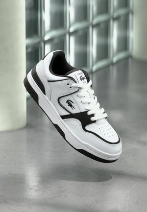 COURTCAGE SET 126 - Sportcipő - white/black