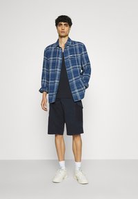 s.Oliver BERMUDA - Calções - dark blue