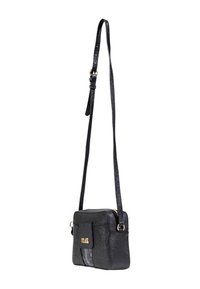 Borsa a tracolla in pelle nera texture con tracolla regolabile, chiusura a zip e piccolo taschino frontale con hardware dorato.