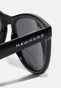 Hawkers UNISEX - Päikeseprillid - black