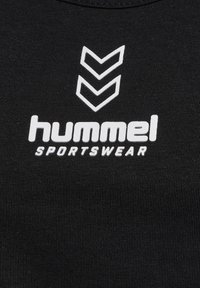 Hummel Top