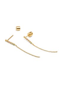 Gouden oorbellen met een kettingontwerp, voorzien van kleurrijke stenen aan één kant en cilindrische sluitingen aan de achterkant. De ketting voegt beweging toe.