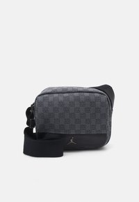 Unselected, dark smoke grey