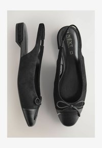 Sélectionné, new black