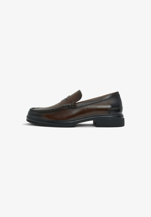 Slip-ons - other brown