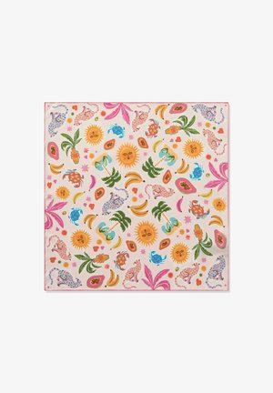 Quadratisches Stoffstück mit bunten tropischen Motiven, darunter Sonnen mit Gesichtern, Palmen, Bananen, blaue Krabben, rosa und blaue Leoparden sowie Papayas auf weißem Hintergrund.