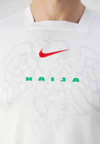 Nike Performance NIGERIA NFF STADIUM HOME - Maglia da calcio - white/lucky green/challenge red