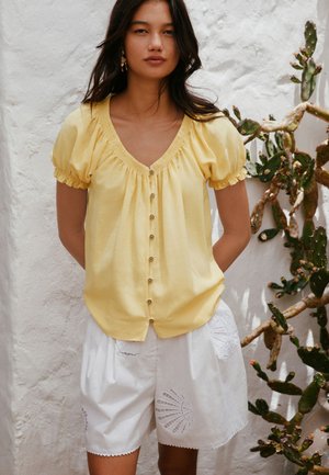 Next REGULAR FIT - PUFF SLEEVE BUTTON FRONT BARDOT WITH - Blouse - yellow