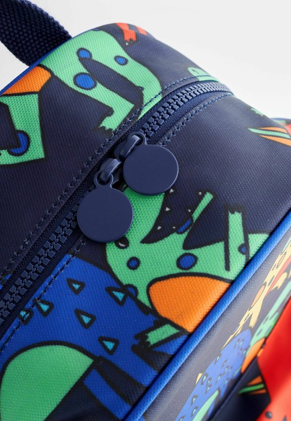 REGULAR FIT – Tagesrucksack