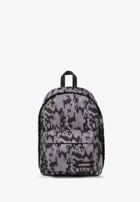 Nevybráno, furrious grey