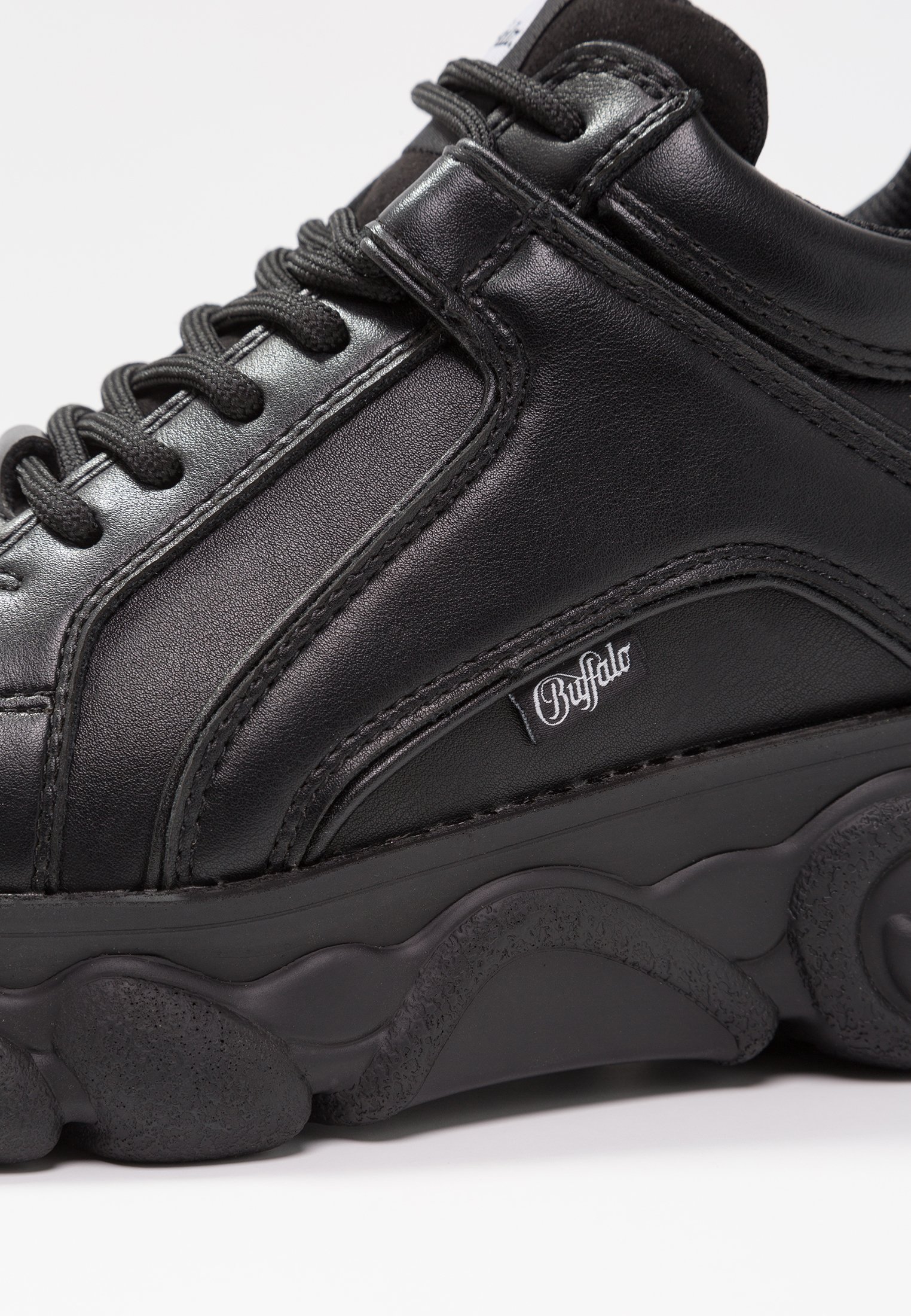 buffalo colby trainers