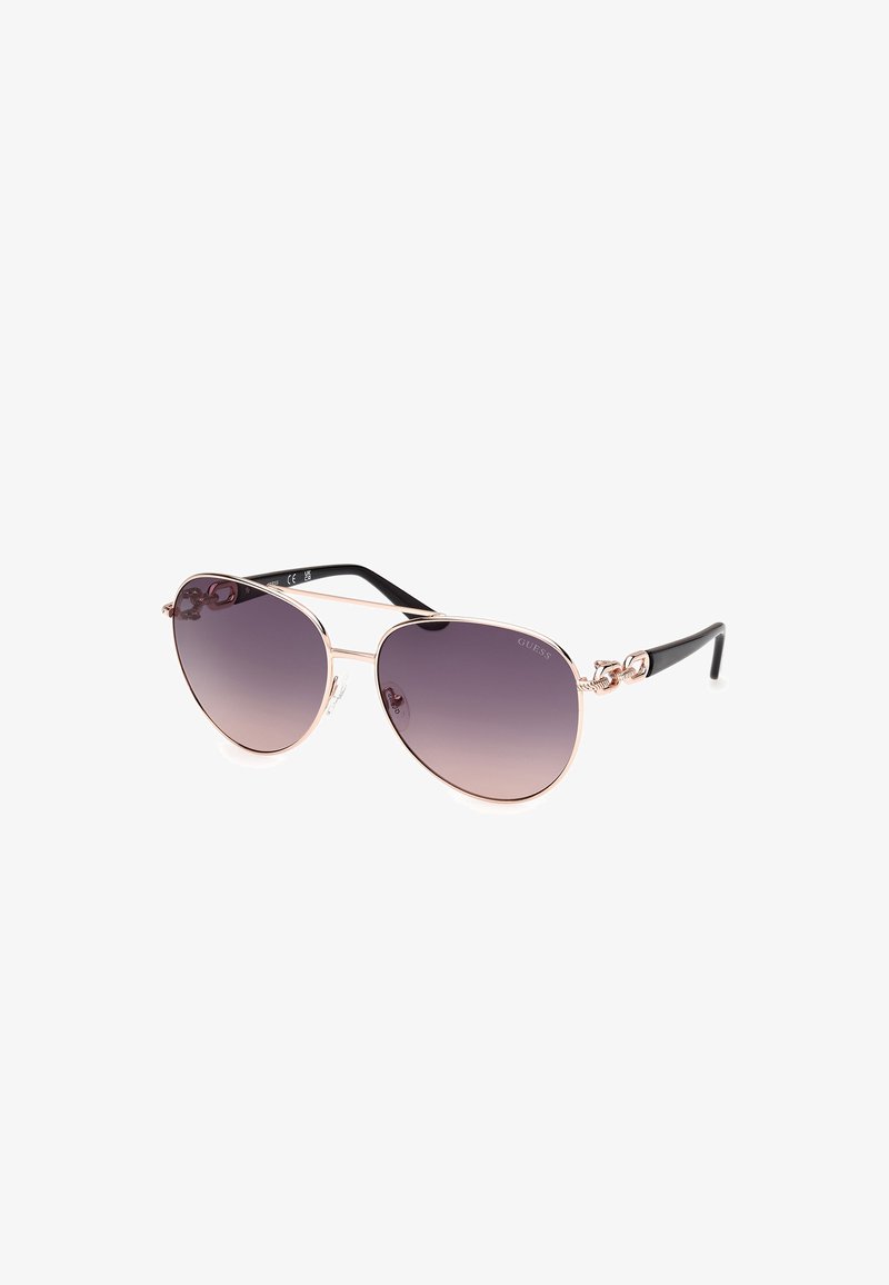 Ochelari de soare aviator metalici cu lentile gradient violet. Temele din plastic negru au un accent decorativ de lanț și detalii cu logo.