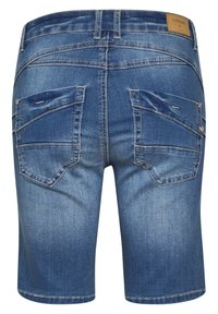 Džínové šortky světle modré barvy s vybledlými oblastmi. Mají dvě zadní kapsy, kontrastní prošití a značkovou etiketu na pase.