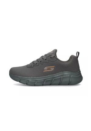 Sneaker grigio in rete con superficie texturizzata, suola in gomma e design minimalista. Presenta un sistema di allacciatura e un marchio discreto in bronzo.