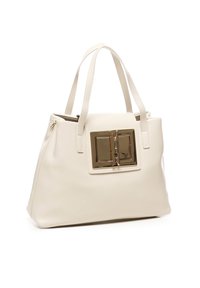 Borsa a tracolla in pelle beige con un design strutturato, doppio manico e una prominente fibbia dorata sul davanti.