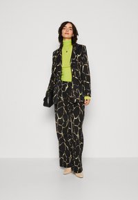 b.young BYRizetta - Broek - black mix
