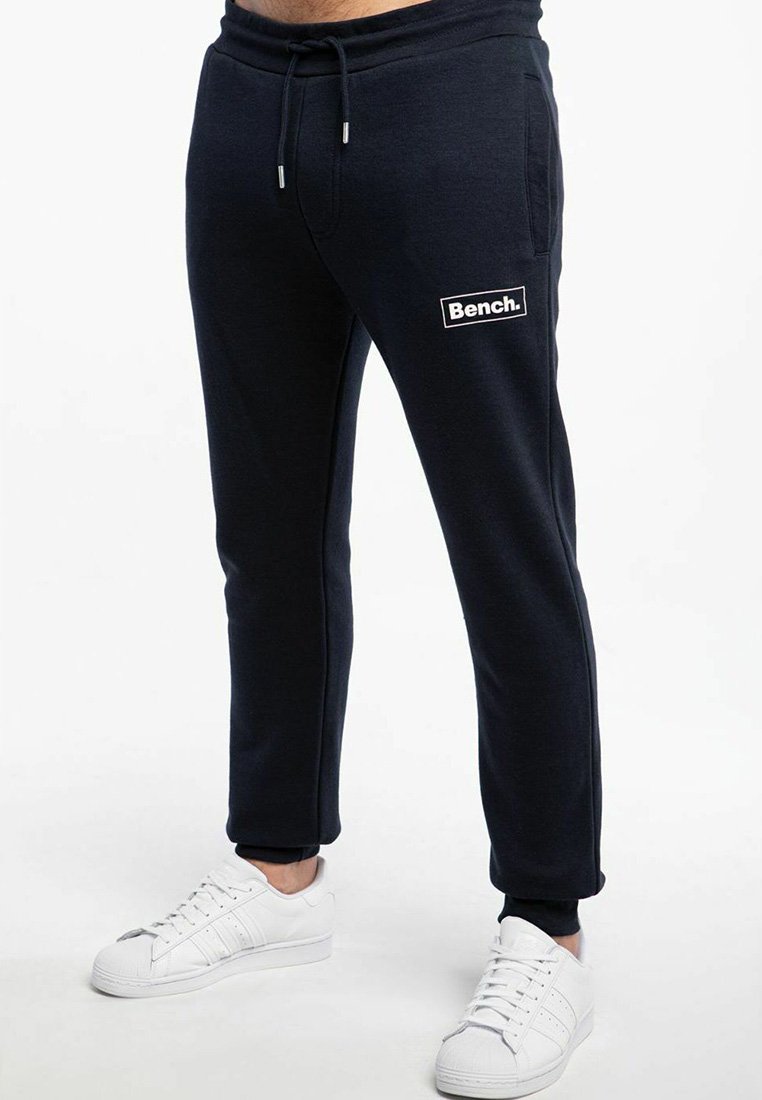 Herren Trainingsanzüge | Bench Jogginghose blue/dunkelblau - FL88185 Herren Trainingsanzüge | Bench Jogginghose blue/dunkelblau - FL88185