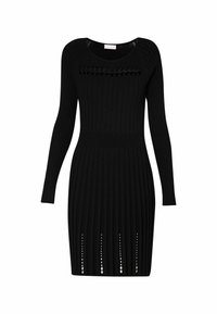 Robe noire en maille côtelée à manches longues, col rond, détail à la taille et découpes verticales décorées de petites perles près de l'ourlet.