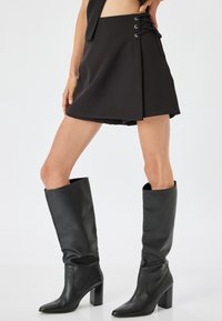 ENVELOP - Jupe portefeuille - black