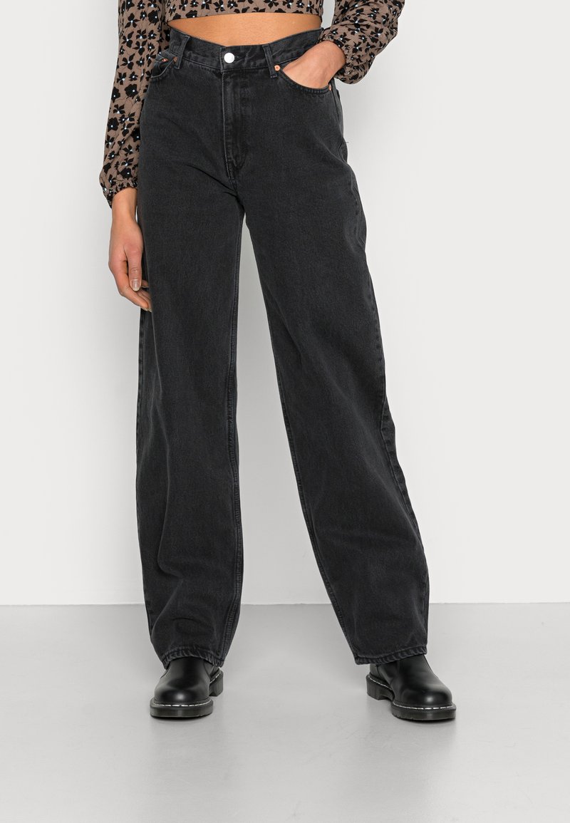 Weekday RAIL MID LOOSE  - Calças de ganga de corte relaxado - vintage black