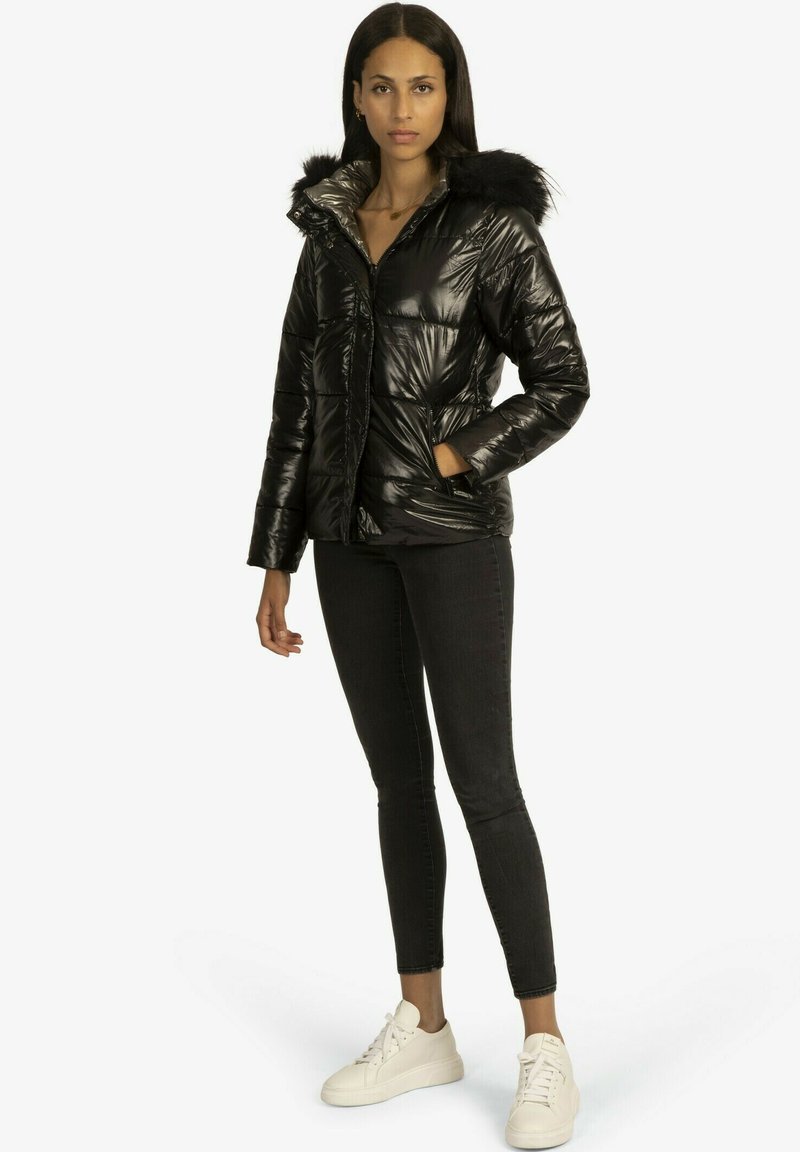 Damen Leichte Jacken | Apart Winterjacke schwarz-taupe/mehrfarbig - VD18543 Damen Leichte Jacken | Apart Winterjacke schwarz-taupe/mehrfarbig - VD18543
