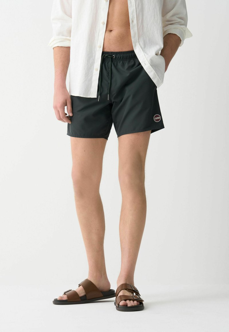 Colmar Originals Shorts da mare olive/oliva