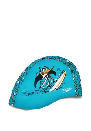 Cuffia da nuoto blu acceso con pinguino dei cartoni animati che fa surf, bordo tropicale e logo Speedo sul lato destro.