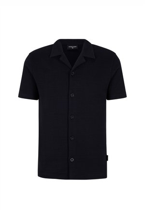 Camicia nera a maniche corte con bottoni, colletto classico e etichetta del marchio visibile all'interno del collo.